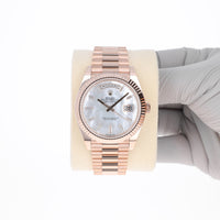 Rolex Day-Date 40 mm 228235 MOP NEW 2024 AUGUST Mother of Pearl President Rose Gold